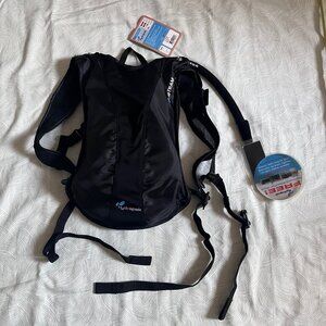 NWT Hydrapak hydration pack